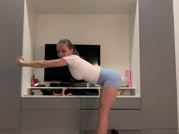 leona grand